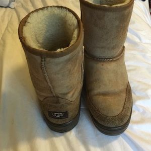 UGG BOOTS