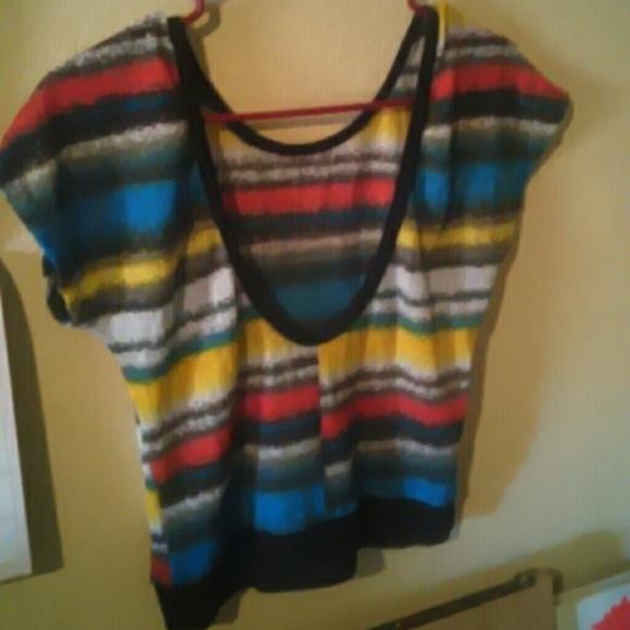 Very cute, short sleeved, colored striped top! - Picture 2 of 4