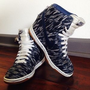 Navy blue hidden wedge Nike hi-tops