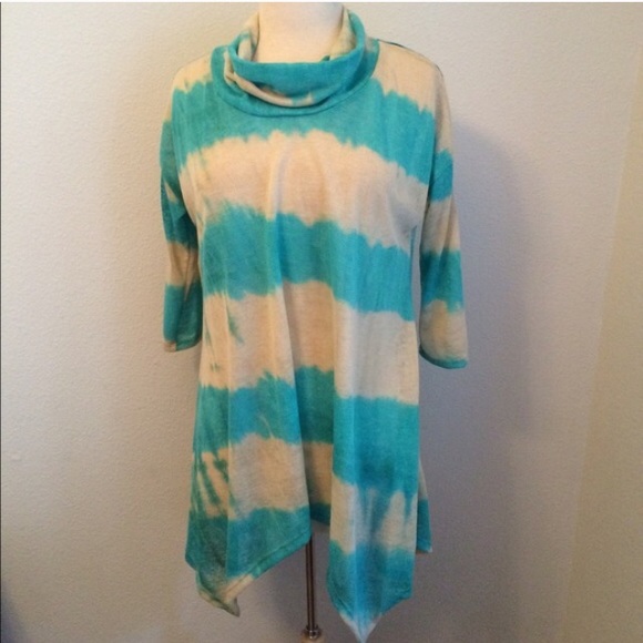 Teal top - Picture 2 of 3