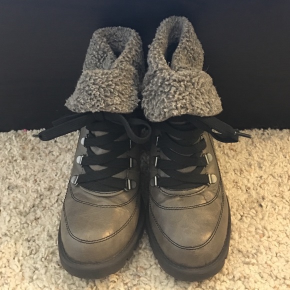 Booties - Picture 3 of 4