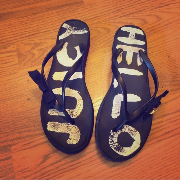 Juicy couture flip-flops