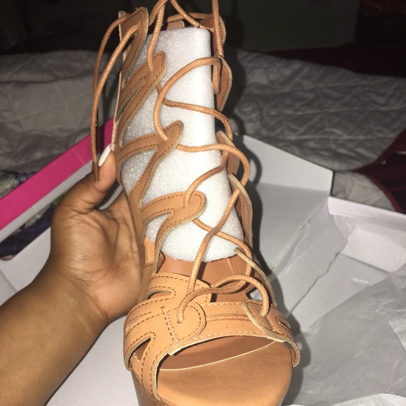 Tan Platform Sandals - Picture 4 of 4