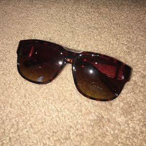 Classic Brown Sunglasses