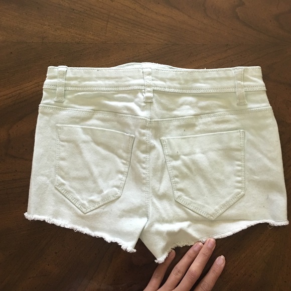 Cute mini shorts - Picture 2 of 2
