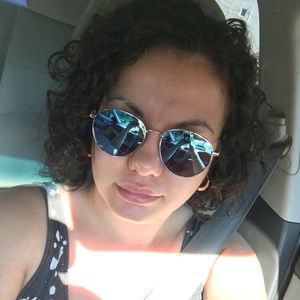 Meet your Posher, Vicki