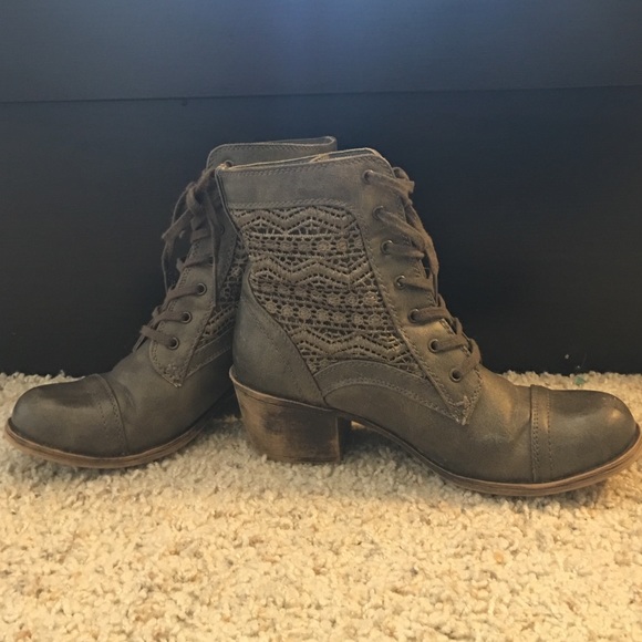 Small booties!! - Picture 2 of 4