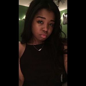 Meet your Posher, Destiny