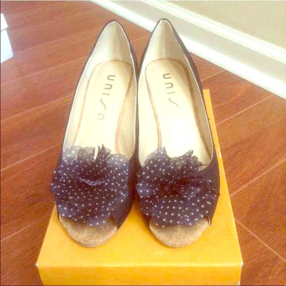 Cute light wedge sandal