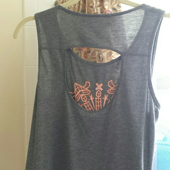 Tank top - Picture 2 of 2