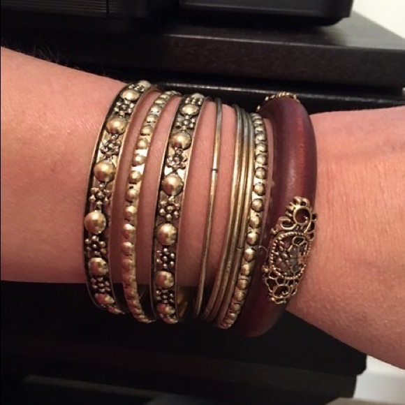 Jewelry - Unique Brown, Gold and Black Bracelet Bunch