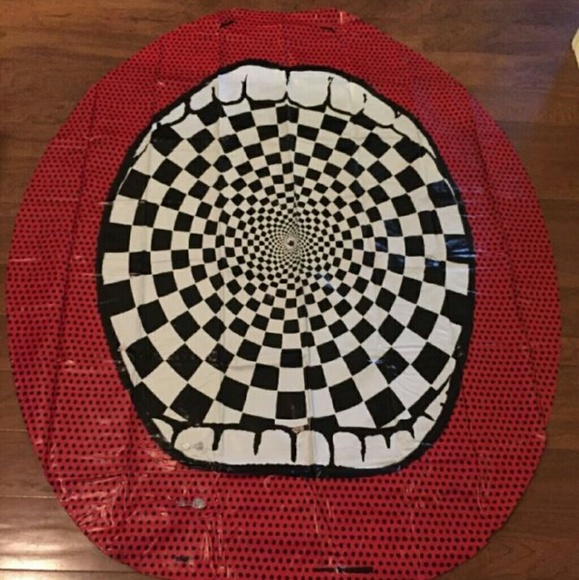 Vans aquatic pool toy