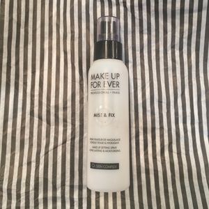 MAKEUP FOREVER Mist&Fix setting spray