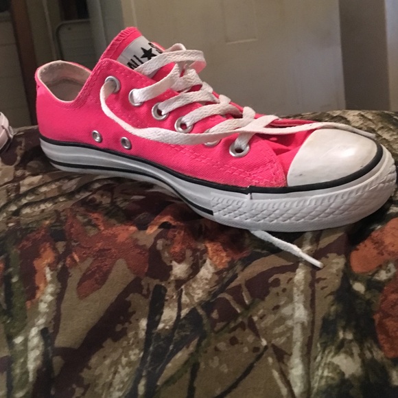 Hot Pink Converse - Picture 2 of 4