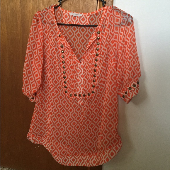 Cute blouse