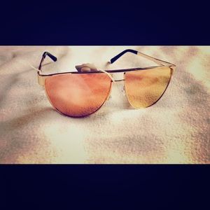 Reflective Shades w/Rose Gold Toned Lens