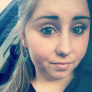 Meet your Posher, Kaylin