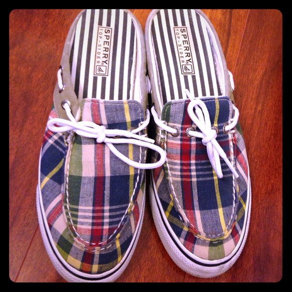 7.5m plaid backless sperrys in excellent condition