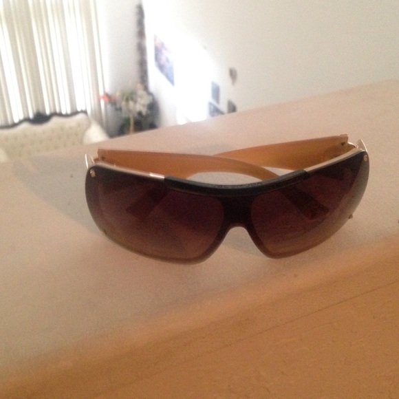 VonZipper's sunglasses