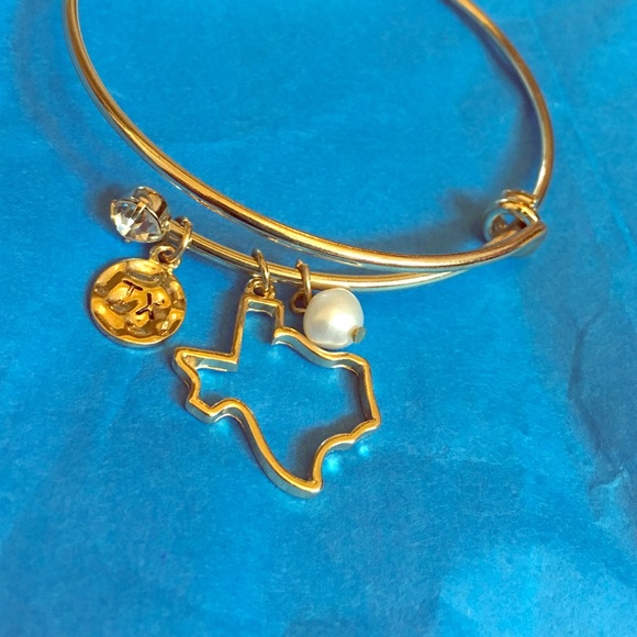 Gold Texas State Charm Bracelet