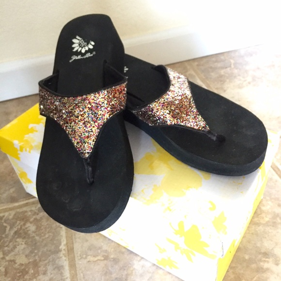 💛Yellowbox Flip Flops