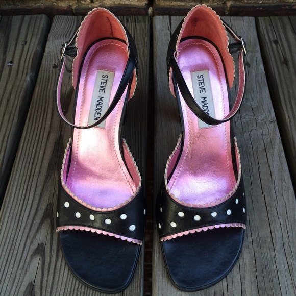Retro polka dot heels