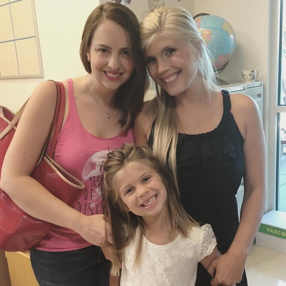 Meet your Posher, Nora - Picture 1 of 1