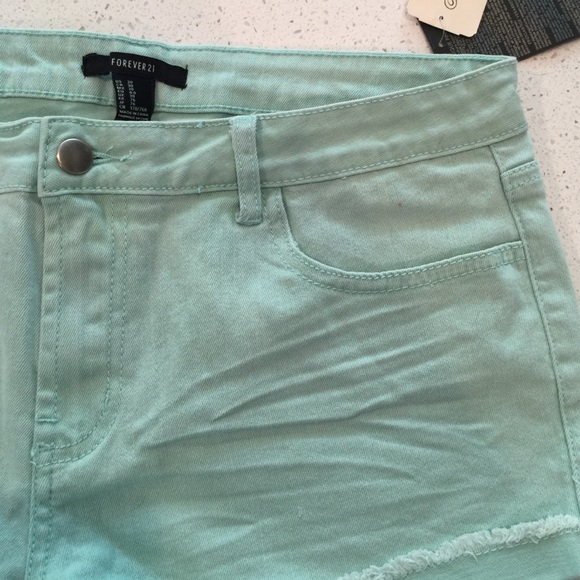 Blue Denim Shorts- FOREVER 21 - Picture 3 of 4