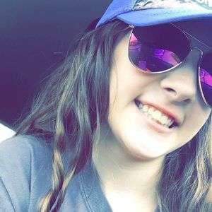 Meet your Posher, Lexi