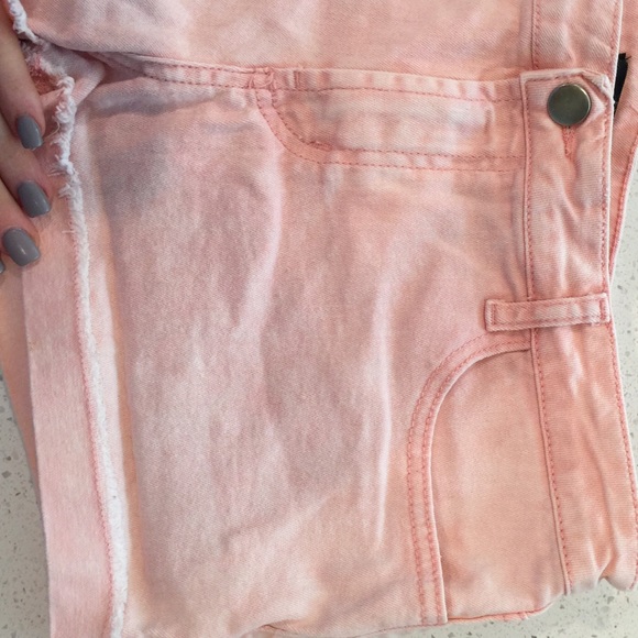 Pink Denim Shorts- FOREVER 21 - Picture 2 of 3