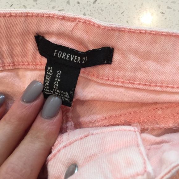 Pink Denim Shorts- FOREVER 21 - Picture 3 of 3