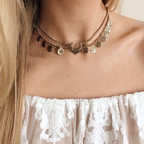 LAST ONE Gypsy Coin Choker Necklace in Gold - Picture 2 of 3