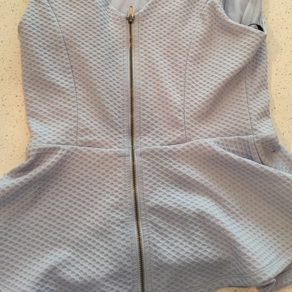 Forever 21 Top- NEW WITH TAG - Picture 3 of 4