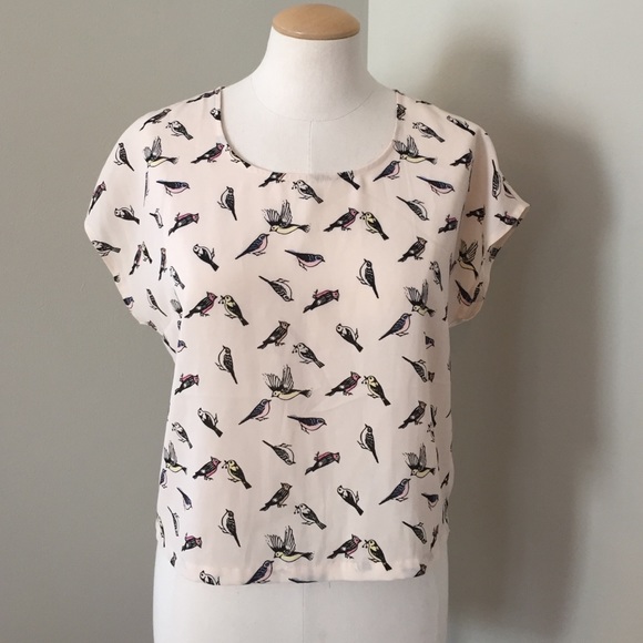 Cropped blouse with bird print