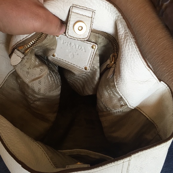 Used. Some wear on the bottom & shoulder handle. - Picture 4 of 4