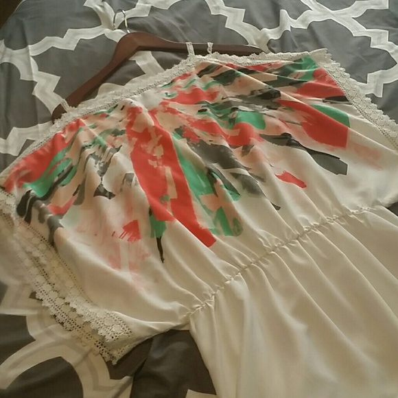 Beachy watercolor print dress never worn - Picture 2 of 3