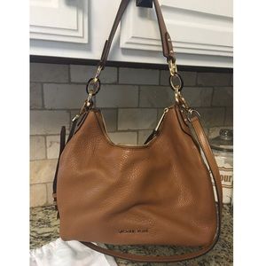 ✨New✨Michael Kors handbag in Camel