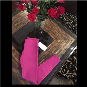 Lululemon wunder under III.(size 8) PANTS