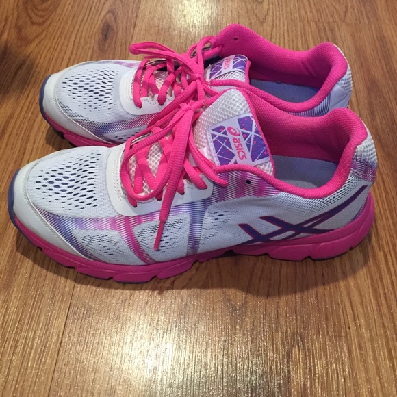 asics Shoes - Asics women's sneakers size 9.5. Worn 2 times