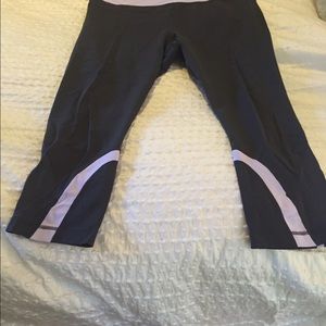 Gray Lululemon Run Inspire Crops