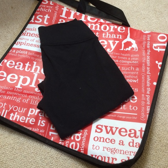 lululemon athletica Pants - 🍁🍁 Black Lululemon capris