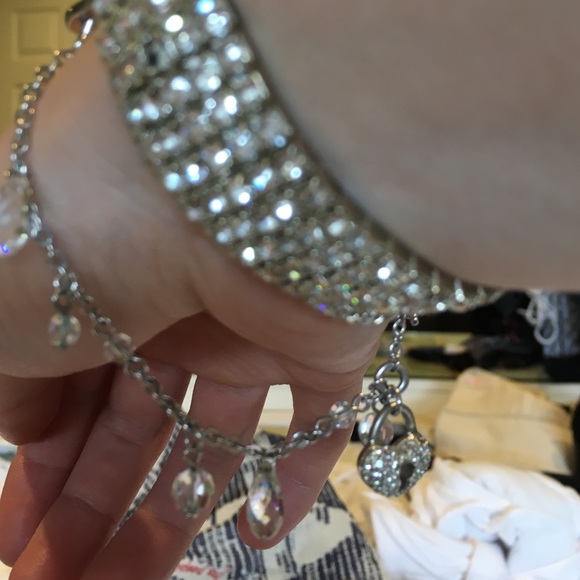 4 Swarovski bracelets - Picture 3 of 4