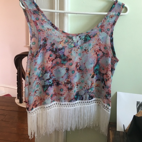 Floral fringe summer top