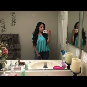 Meet your Posher, Alyssa