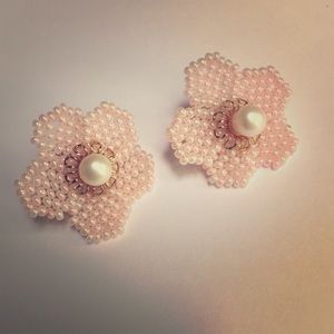 Beaded Floral earring studs w fresh water pearls
