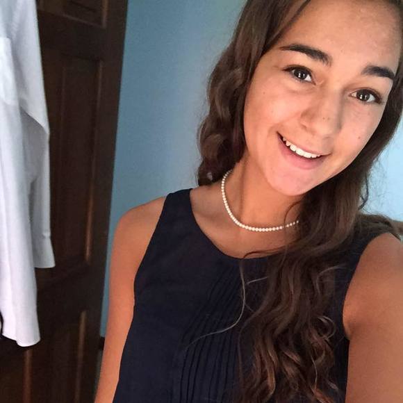 Meet your Posher, Madison - Picture 1 of 1