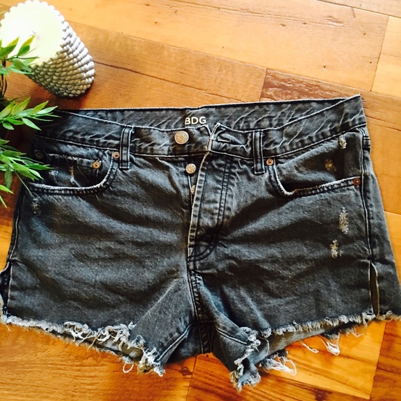 URBAN OUTFITTERS Black Denim short