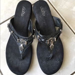 Black Rialto sandals with silver accents