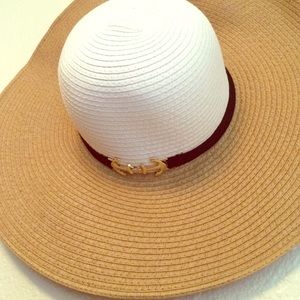 Beach hat