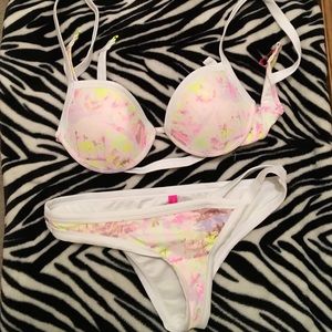 ✨BRAND NEW✨ VS SWIM SUIT